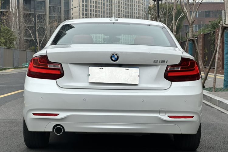 Used BMW 2 Series 2015 218i Exterior 2