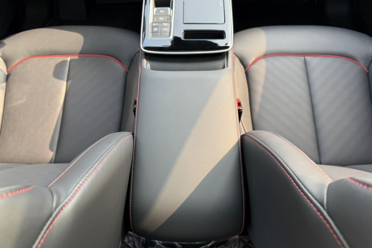 Used Rising ER6 2021 New Dynamic Edition 520km Smart Leading Version
