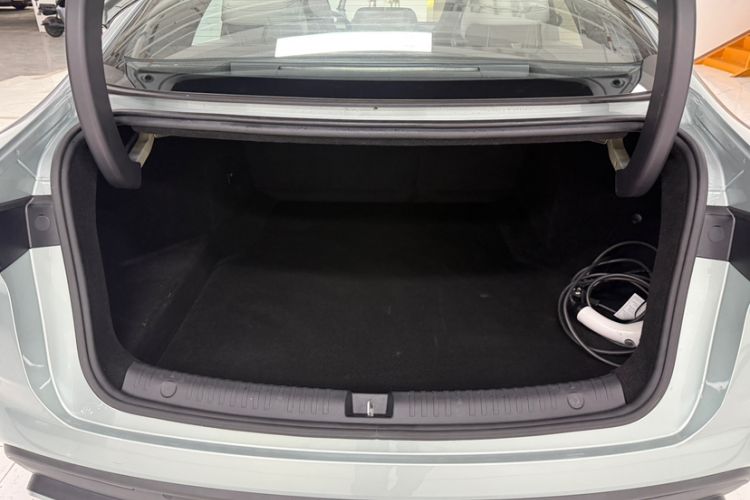 Used BYD Seal 06 New Energy 2024 DM-i 80KM Prestige Model Trunk