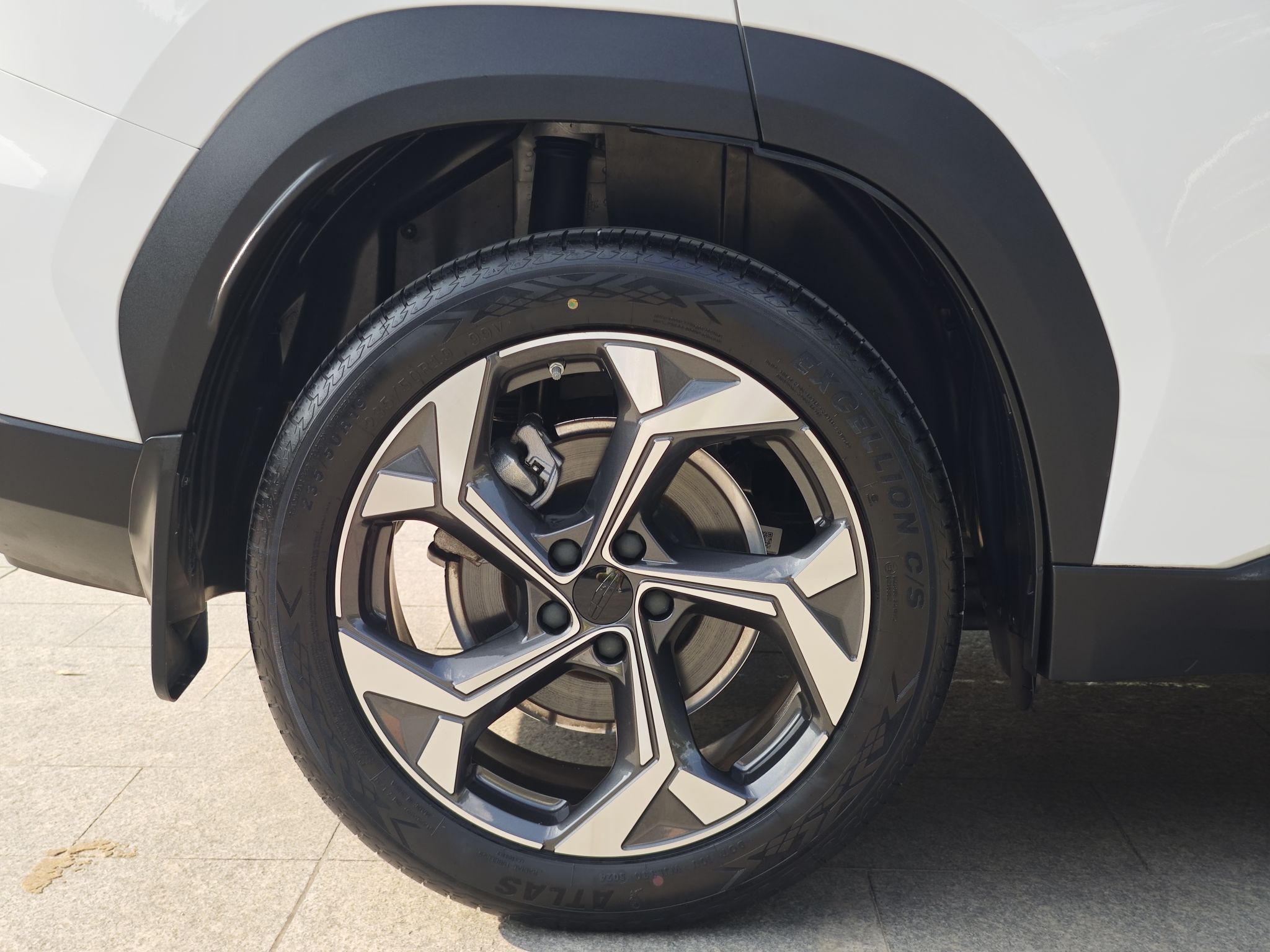 Geely Auto FX11 2024 1.5TD DCT Prestige Edition — снимка 18