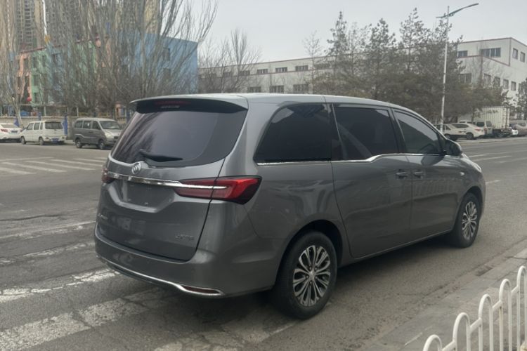 Used Buick GL8 2021 Land Cruiser Executive Class 652T Comfort Model
