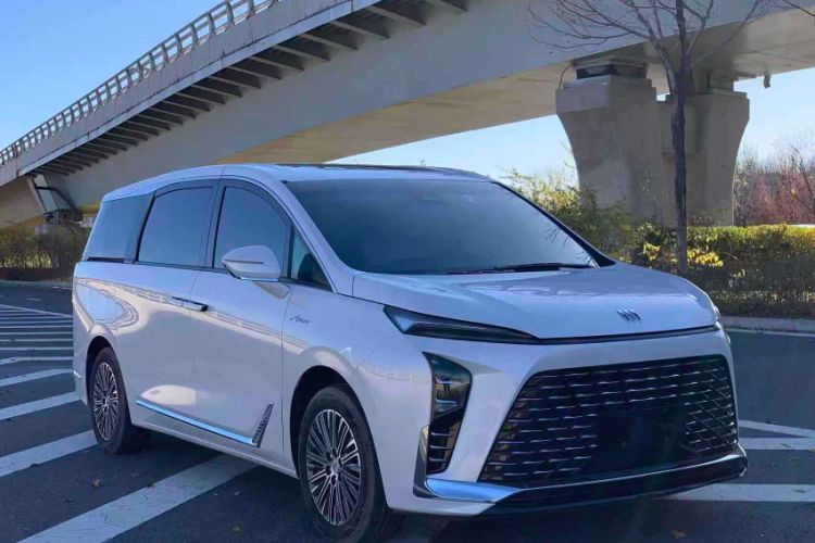 Used Buick GL8 New Energy 2024 Lu Zun Smart Edition 7-Seater
