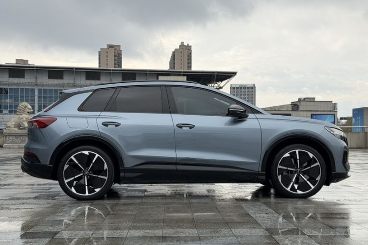 Used Audi Q4 e-tron 2022 50 e-tron quattro Creation Edition
