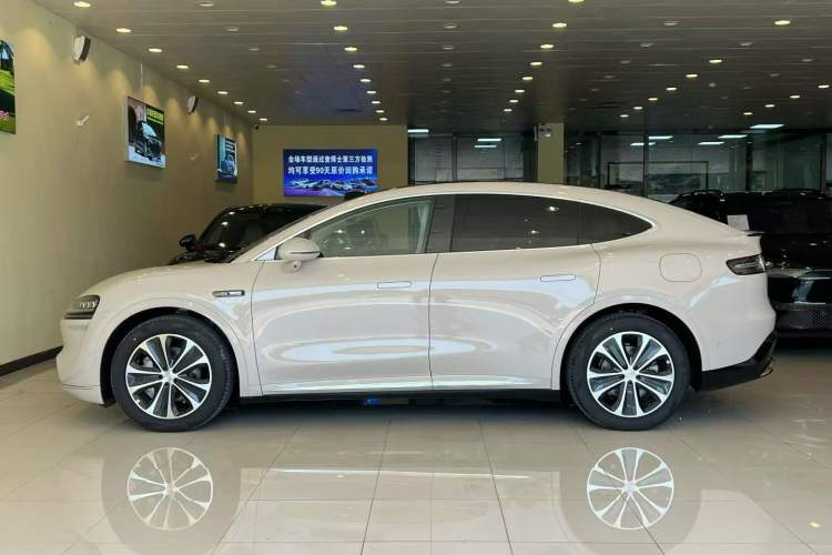 Used Hima Luxeed R7 2026 Model Range-Extending Max+