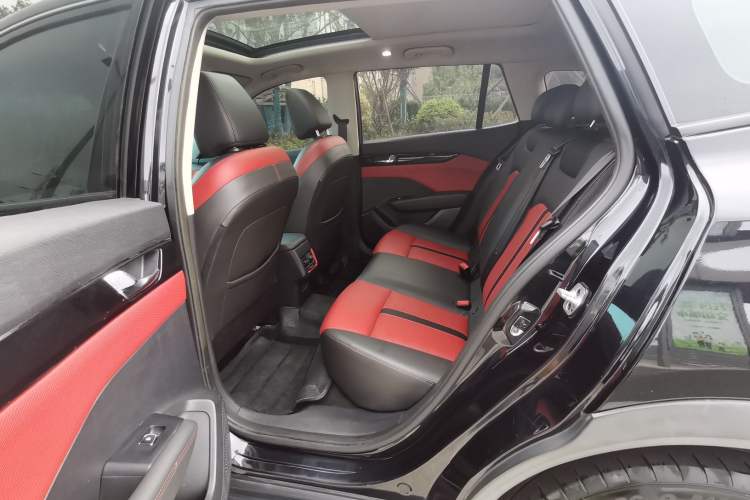 Used Dongfeng Aeolus Yixuan GS 2020 230T Automatic Black Samurai Edition