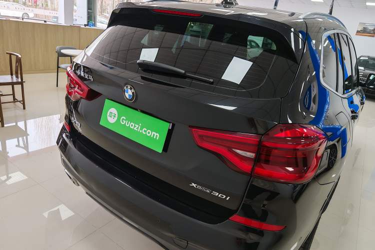 Used BMW X3 2020 xDrive30i Luxury Model with M Sport Package
