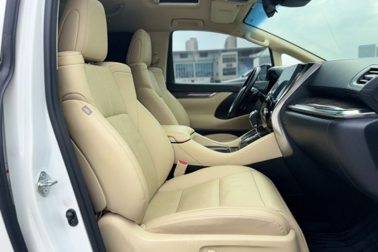 Used Toyota Vellfire 2021 Crown Dual-Engine 2.5L HV Supreme Edition Interior 9