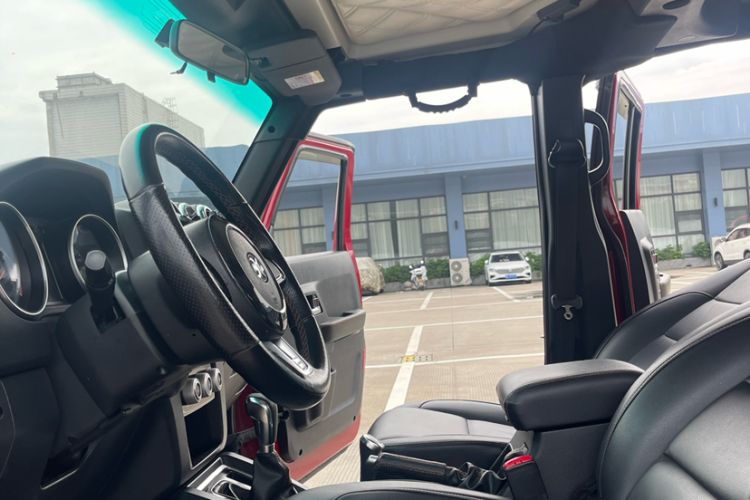 Used BAIC Off-Road BJ40 2017 40L 2.3T Automatic All-Wheel Drive Ring of the Tower Champion Edition
