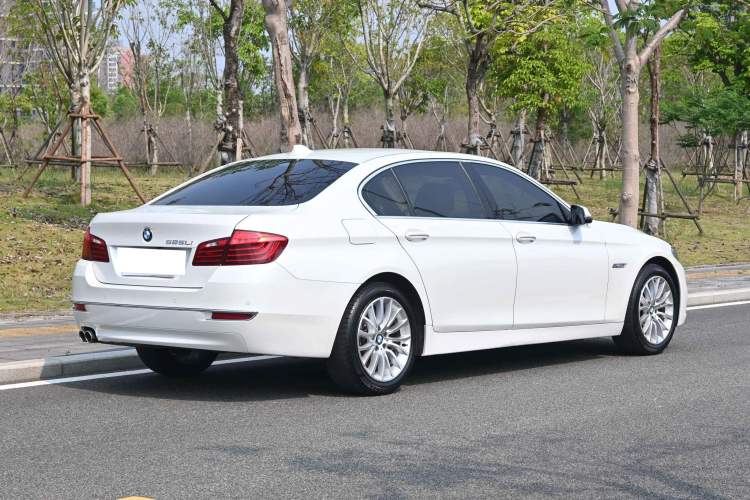 Used BMW 5 Series 2014 525Li Luxury Design Package