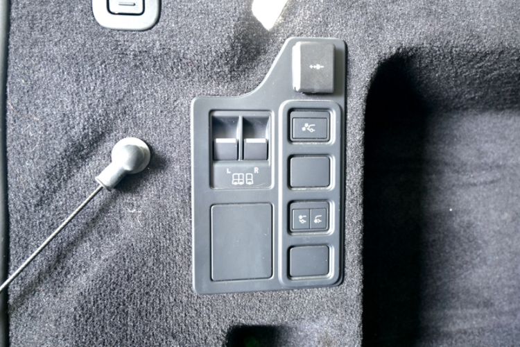 Used Land Rover Discovery 2023 Restyled 360 PS R-Dynamic SE