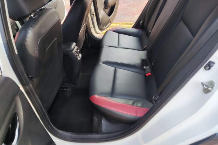 Used Kia KX Cross 2017 1.4L AT GLS
