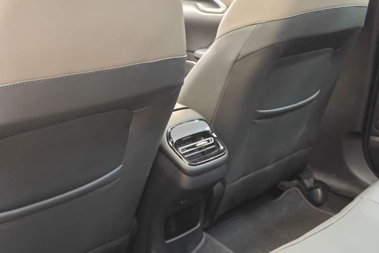 Used CHANGAN Eado 2026 Model, Fourth Generation, 1.5T 500Bar Smart Enjoyment Edition Interior 9