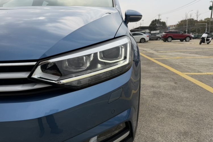 Used Volkswagen Touran 2018 Volkswagen Touran L 280TSI DSG Boundary Luxury Edition 7 Seats China V Emission Standard