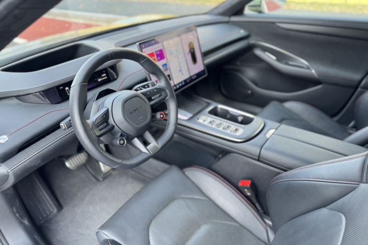 Used Xiaomi Auto SU7 2024 Four-Wheel Drive Ultra-Long Range Advanced Intelligent Driving Max Edition
