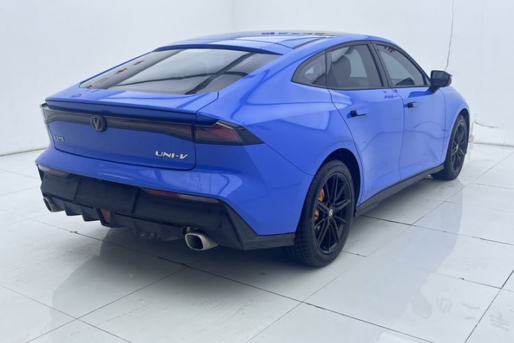 Used Changan UNI-V 2022 1.5T Prestige Version