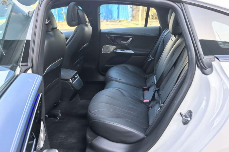 Used Mercedes-Benz EQE 2022 350 Luxury Edition
