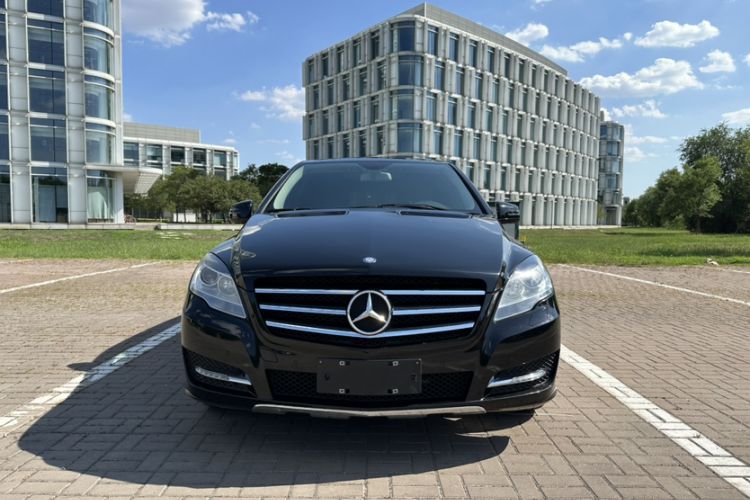 Used Mercedes-Benz R-Class 2015 R 320 4MATIC Luxury Model