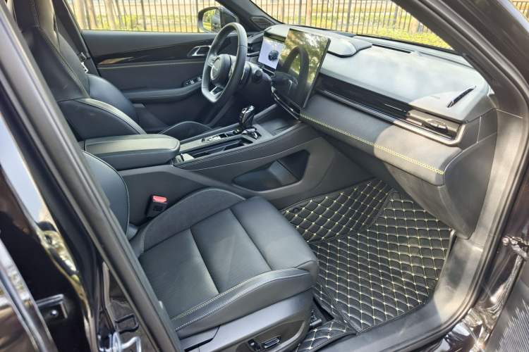 Used Lynk & Co 03 2025 1.5TD DCT Champion Edition Pro