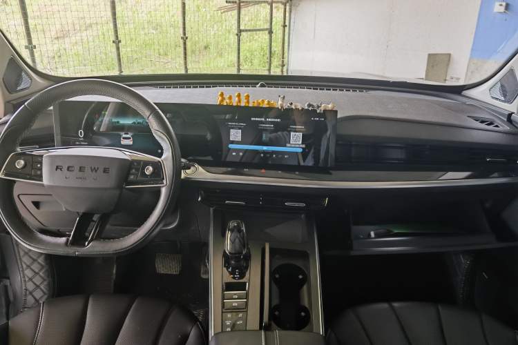 Used Roewe RX5 MAX 2022 2.0T Automatic Zhiwei Zunrong Edition Interior 3