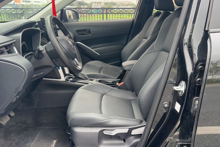 Used Toyota FRONTLANDER 2024 2.0L CVT Elite Plus Edition
