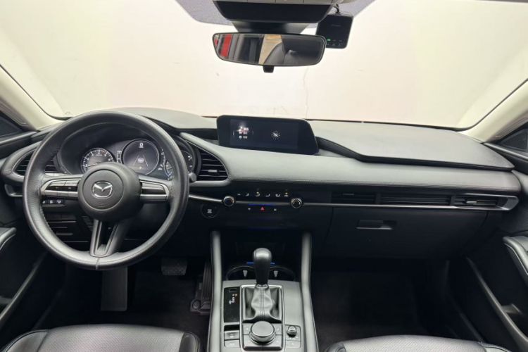 Used Mazda 3 Axela 2020 1.5L Automatic ZhiMei Edition Interior 6