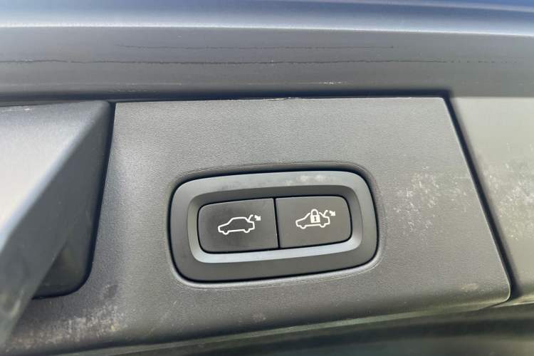 Used Volvo V90 2019 Cross Country T5 AWD Smart Range Version China V Standard