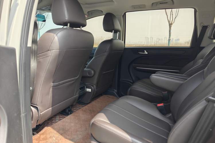 Used GAC Trumpchi M6 2019 270T Automatic Luxury Edition (7-seater) China V Standard
