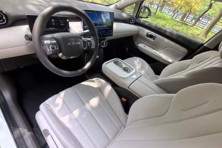 Used AION UT 2025 330 Starlight Edition