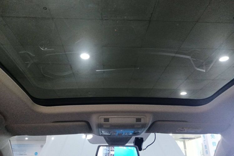 Used Volkswagen Tharu 2023 300TSI Two-Wheel-Drive Moon Luxury Edition