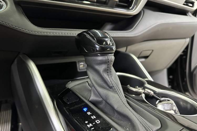 Used Toyota Highlander 2022 380T Four-Wheel Drive Prestige Edition 7-Seater Interior 9