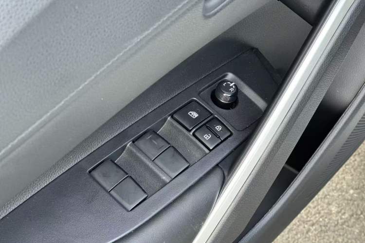 Used Toyota Corolla Cross 2023 2.0L Pioneer Edition