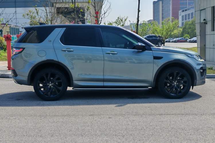 Used Land Rover Discovery Sport 2019 240 PS SE Dynamic Version China VI Standard Exterior 9