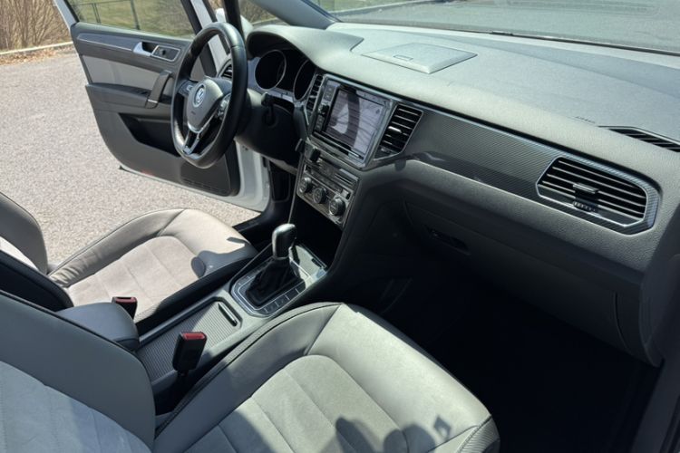 Used Volkswagen Golf Sportsvan 2019 280TSI Automatic Guardian Edition China V Standard
