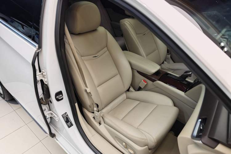 Used Cadillac XTS 2015 28T Comfort Model