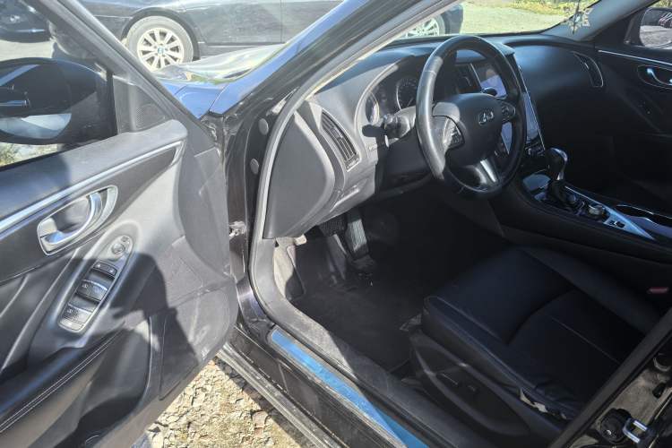 Used Infiniti Q50L 2015 2.0T Comfort Edition