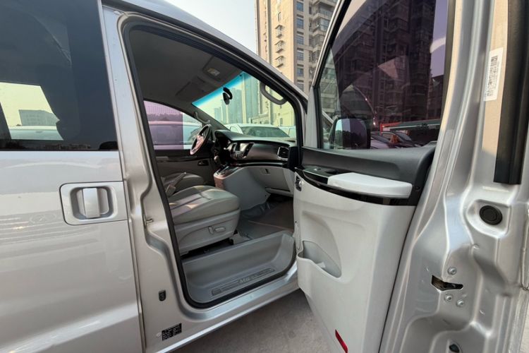 Used JAC Refine M5 2014 1.9T Diesel Manual Business Edition
