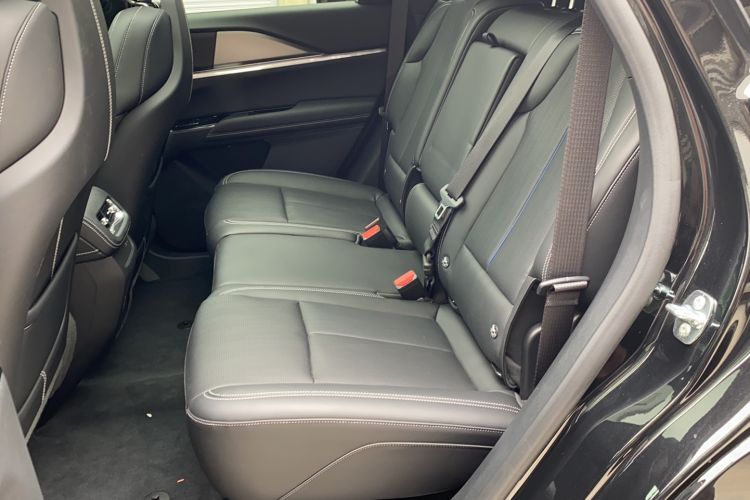 Used Cadillac XT5 2025 2.0T Luxury Version Left Rear Seat