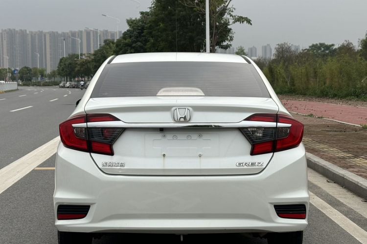 Used Honda Greiz 2016 1.5L CVT Classic Edition Exterior 7