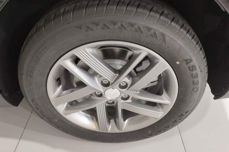 Used Hongqi E-QM5 2025 500km Range Commuter Version
