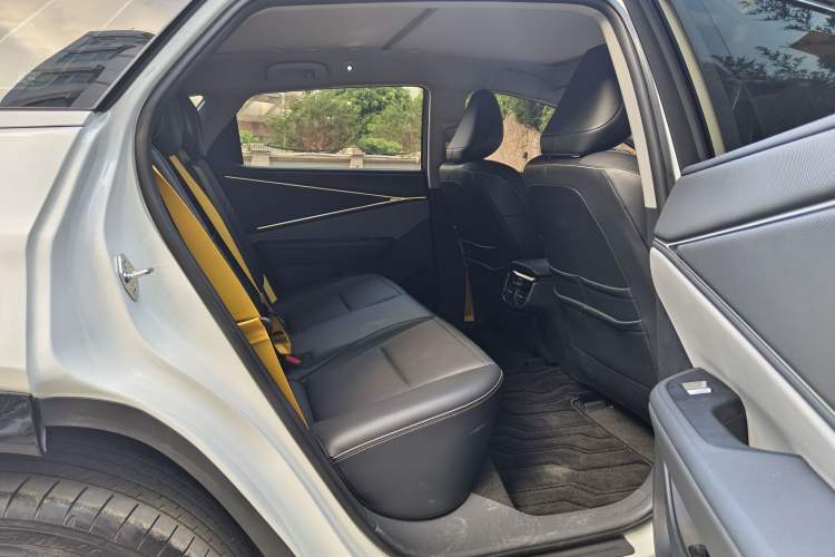 Used Toyota bZ5 2025 Model 550 PRO Smart Driving Edition Interior 3