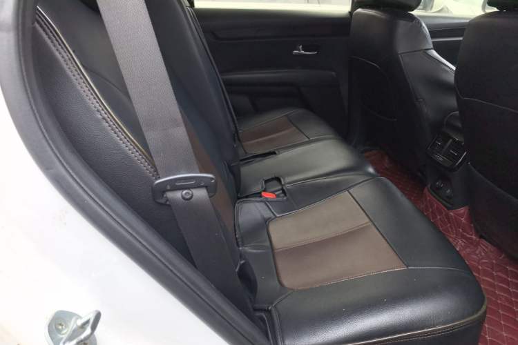 Used Kia KX7 2017 2.0T Automatic Two-Wheel Drive GLS 7-Seater