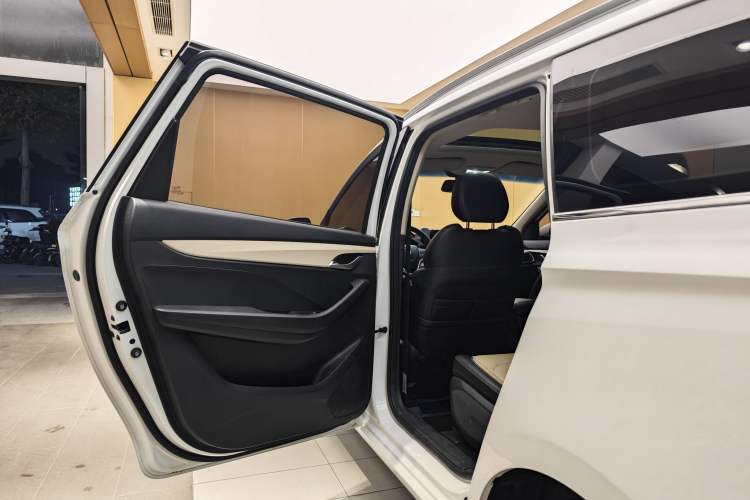 Used Baojun 360 2018 1.5L Automatic Luxury Version China V