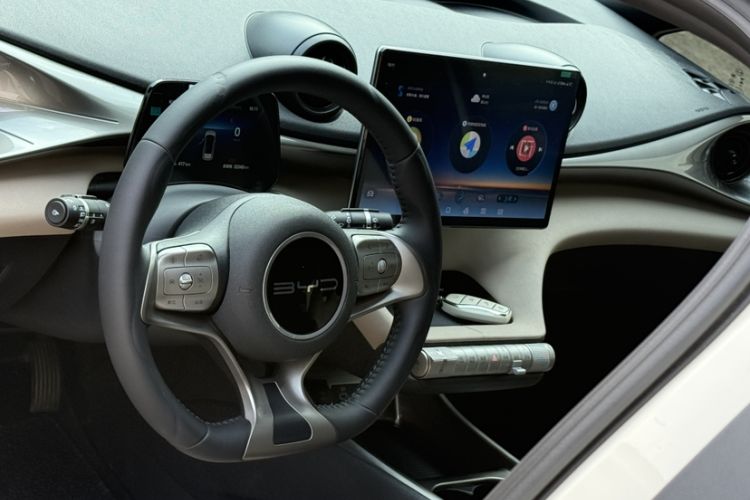 Used BYD Dolphin 2024 Honor Edition 420km Fashion Version
