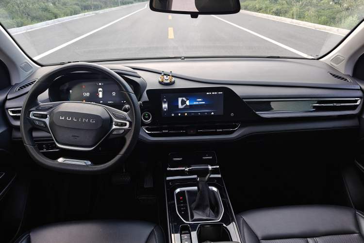 Used Wuling Victory 2020 1.5T CVT Luxury Model
