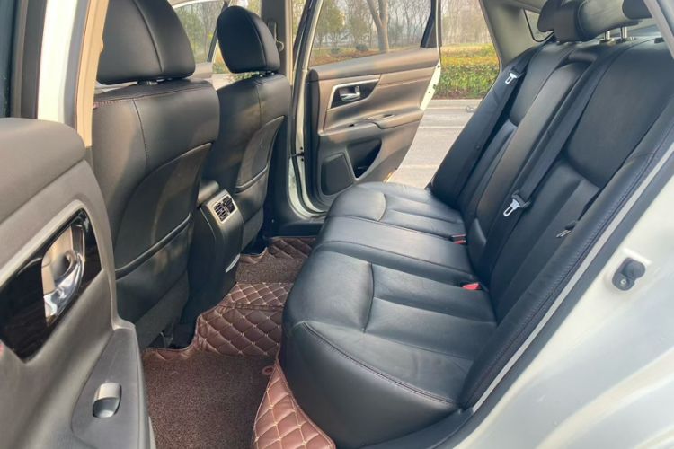 Used Nissan Teana 2016 2.0L XL Comfort Edition Interior 3