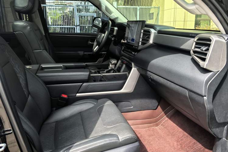 Used Toyota Tundra  Interior 8
