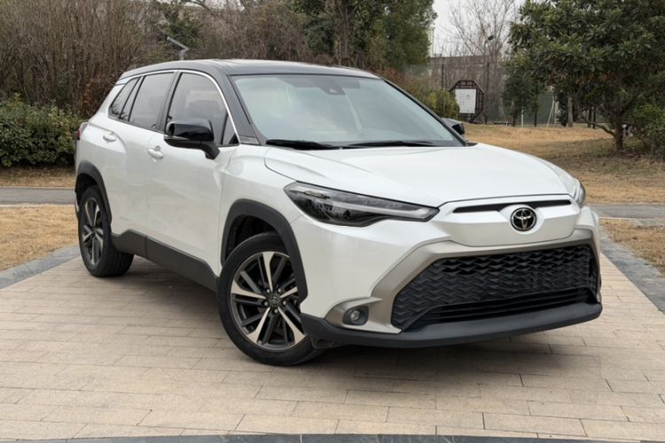 Used Toyota FRONTLANDER 2022 2.0L CVT Luxury PLUS Edition