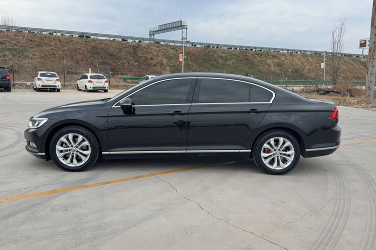 Used Volkswagen Magotan 2019 330TSI DSG Luxury Version China VI Standard
