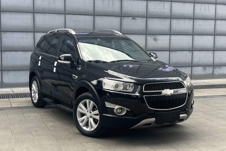 Used Chevrolet Captiva 2014 2.4L 4x4 Flagship Edition 7 Seats
