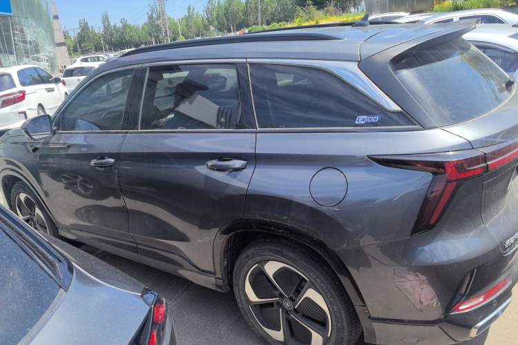 Used Changan CS75 PLUS iDD 2023 ZhiDian iDD Smart Leading Model